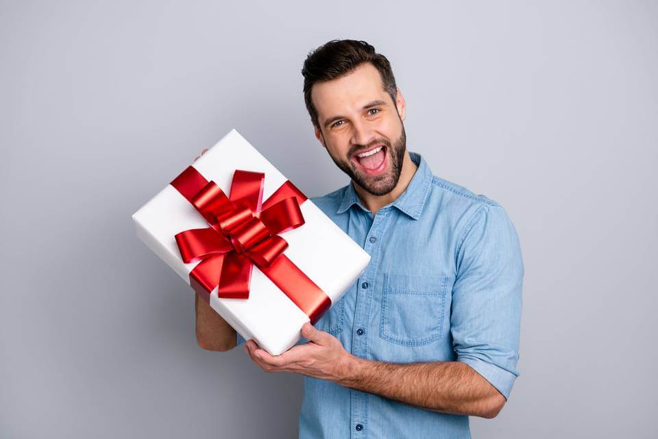 ▷ 12 Ideas Únicas de Regalos Personalizados para Hombre